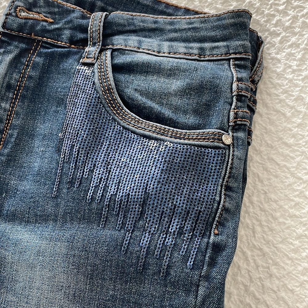 JEWELLY Stretch Jeans w/Sequins. Size S/36 (fits sz 6)
